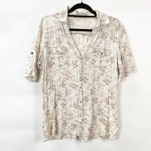 2/$30 2/$30 Maurices Large Womens Beige Floral Chest Pocket Snap Button Shirt
